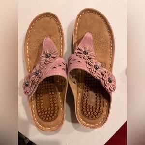 Atoshopce Wedge Sandals for Women Flip-Flops: size 7